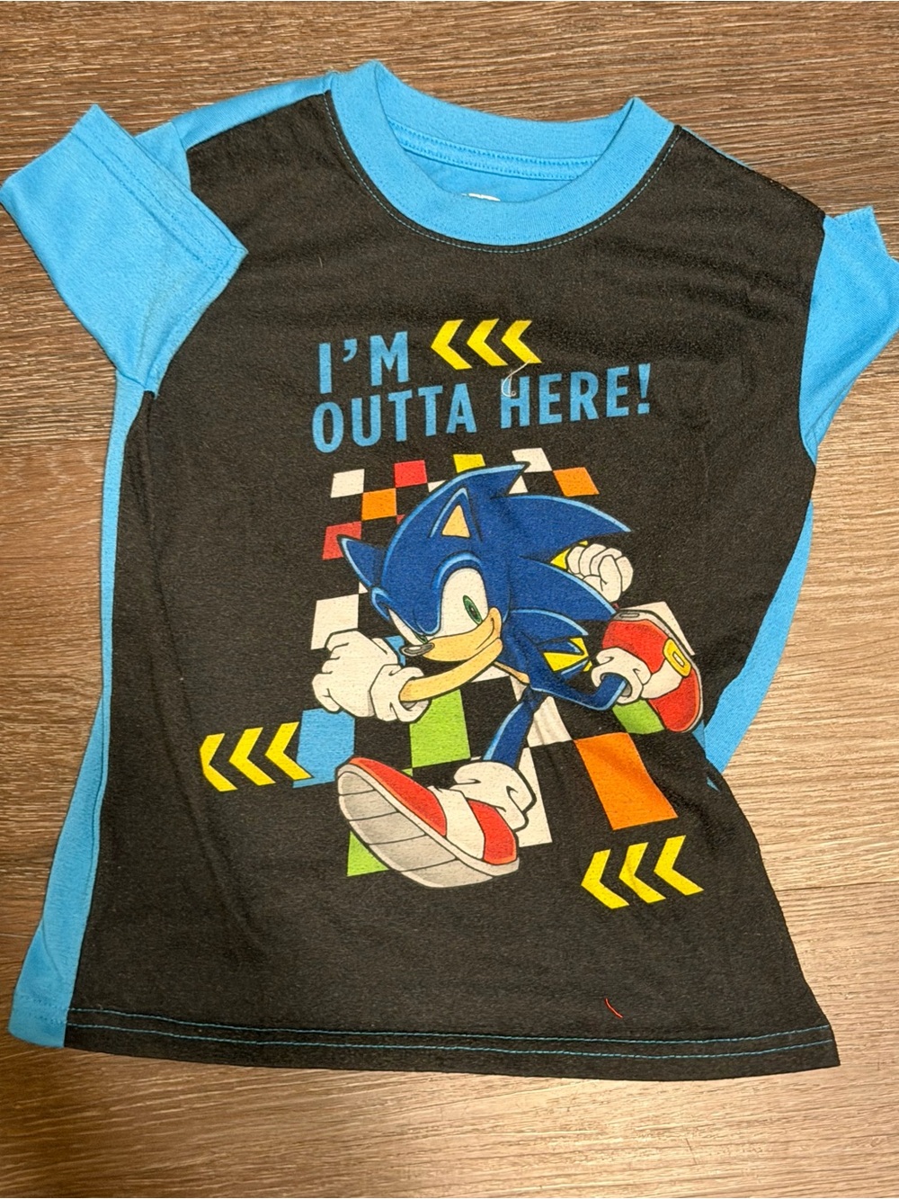 Sonic the Hedgehog Kids Tee Size 6/7 “I’M OUTTA HERE!” Blue Black Graphic Shirt